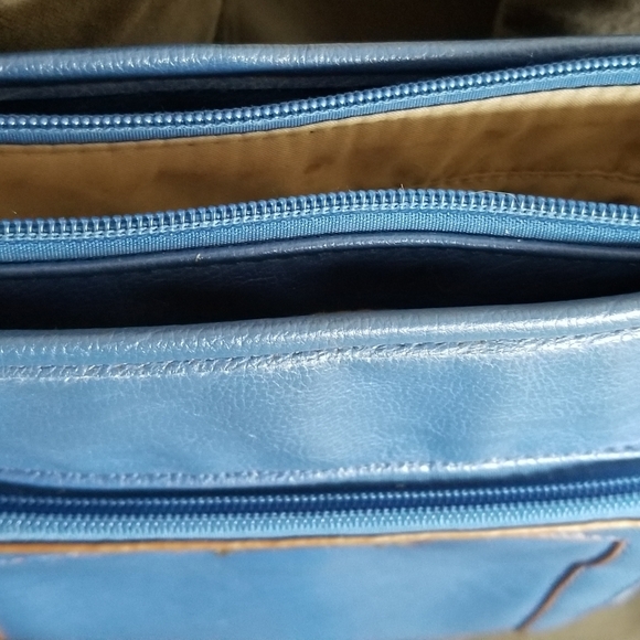Crossbody bag - Picture 2 of 3